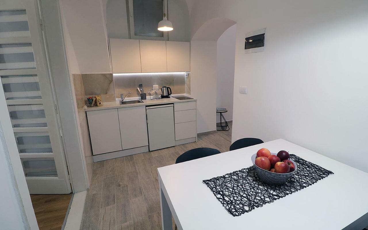 Apartman Tina Νόβι Σαντ Εξωτερικό φωτογραφία